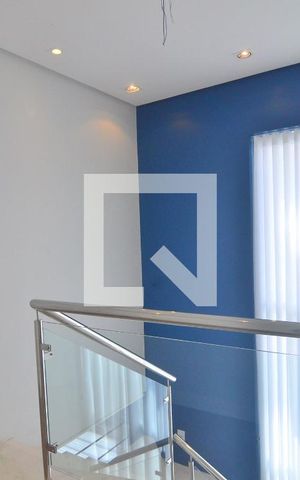 Casa à venda com 170m², 3 quartos e 3 vagasCorredor