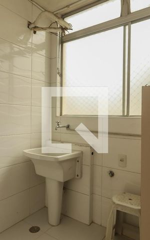 Apartamento para alugar com 73m², 3 quartos e 1 vagaÁrea de Serviço