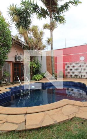 Casa à venda com 170m², 3 quartos e 1 vagaQuintal