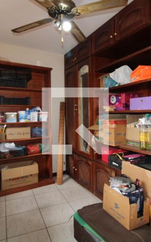 Casa à venda com 170m², 3 quartos e 1 vagaEdícula - Quarto