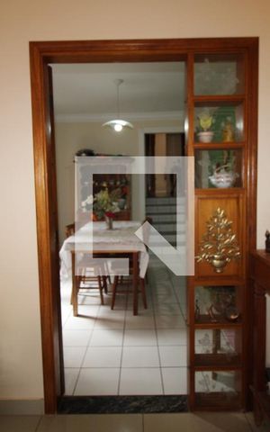 Casa à venda com 170m², 3 quartos e 1 vagaSala