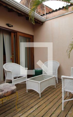 Casa à venda com 170m², 3 quartos e 1 vagaQuintal