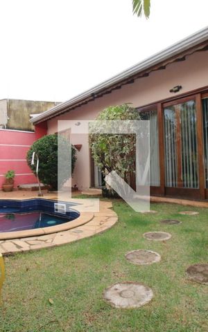 Casa à venda com 170m², 3 quartos e 1 vagaQuintal