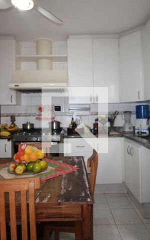 Casa à venda com 170m², 3 quartos e 1 vagaCozinha