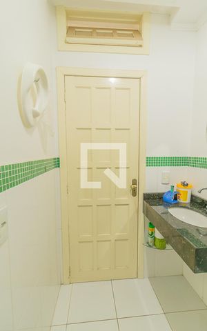 Casa à venda com 253m², 3 quartos e 1 vagaBanheiro
