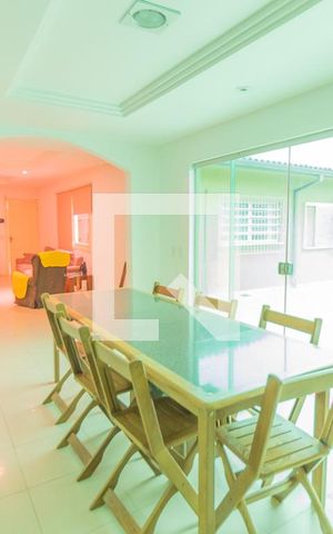 Casa à venda com 253m², 3 quartos e 1 vagaSala de Jantar