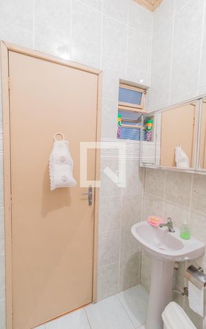 Casa à venda com 253m², 3 quartos e 1 vagaBanheiro