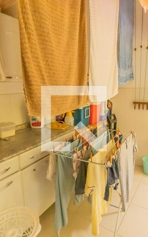 Casa à venda com 253m², 3 quartos e 1 vagaÁrea de Serviço