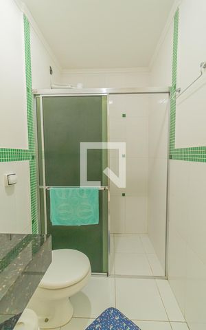 Casa à venda com 253m², 3 quartos e 1 vagaBanheiro