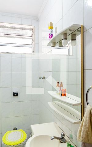 Casa à venda com 150m², 4 quartos e 2 vagas Casa à venda com 150m², 4 quartos e 2 vagasLavabo