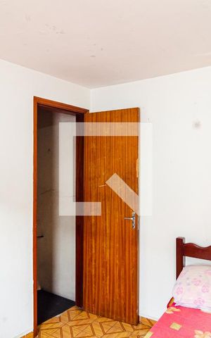 Casa à venda com 150m², 4 quartos e 2 vagas Casa à venda com 150m², 4 quartos e 2 vagasEdícula