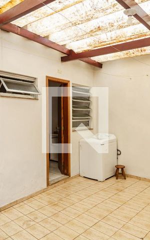 Casa à venda com 150m², 4 quartos e 2 vagas Casa à venda com 150m², 4 quartos e 2 vagasLavanderia