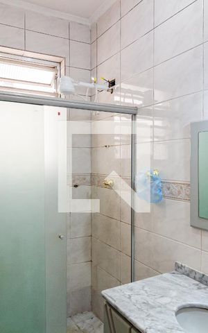 Casa à venda com 150m², 4 quartos e 2 vagas Casa à venda com 150m², 4 quartos e 2 vagasBanheiro Social