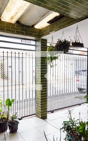 Casa à venda com 274m², 3 quartos e 2 vagas Casa à venda com 274m², 3 quartos e 2 vagasGaragem