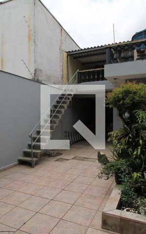 Casa à venda com 240m², 4 quartos e 3 vagasÁrea de Serviço