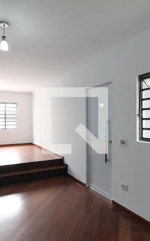 Casa à venda com 240m², 4 quartos e 3 vagasSala