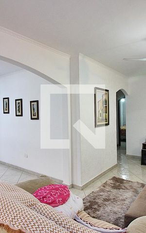 Casa à venda com 220m², 3 quartos e 3 vagasSala 2