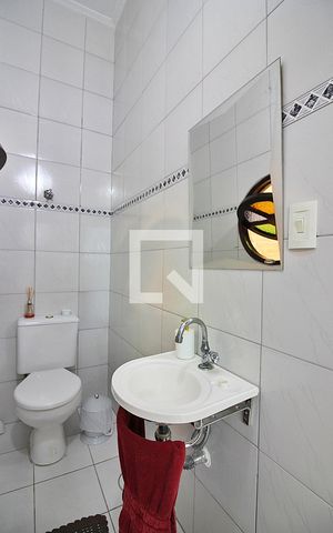 Casa à venda com 220m², 3 quartos e 3 vagasLavabo
