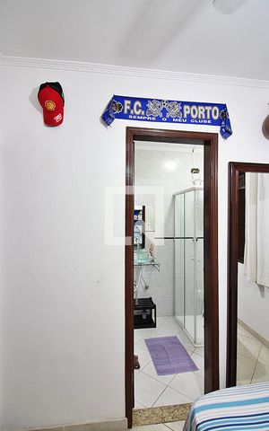 Casa à venda com 220m², 3 quartos e 3 vagasQuarto 2 - Suíte