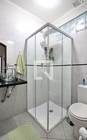 Casa à venda com 220m², 3 quartos e 3 vagasBanheiro Social