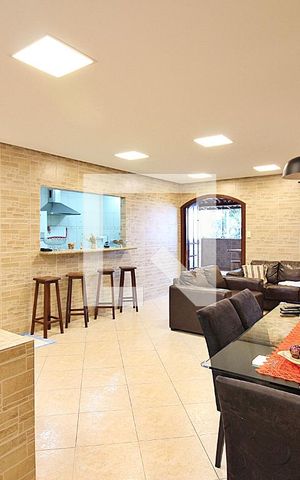 Casa à venda com 220m², 3 quartos e 3 vagasSala 1