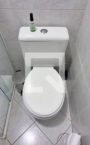 Casa à venda com 220m², 3 quartos e 3 vagasBanheiro do Quarto 2 - Suíte