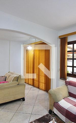 Casa à venda com 220m², 3 quartos e 3 vagasSala 2