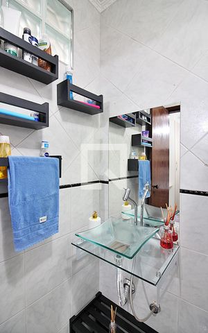 Casa à venda com 220m², 3 quartos e 3 vagasBanheiro do Quarto 2 - Suíte