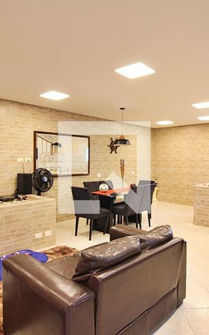 Casa à venda com 220m², 3 quartos e 3 vagasSala 1