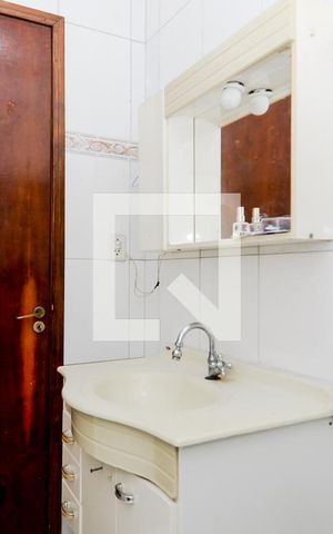 Casa à venda com 250m², 3 quartos e 2 vagasBanheiro Social