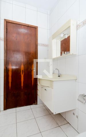 Casa à venda com 250m², 3 quartos e 2 vagasBanheiro Social