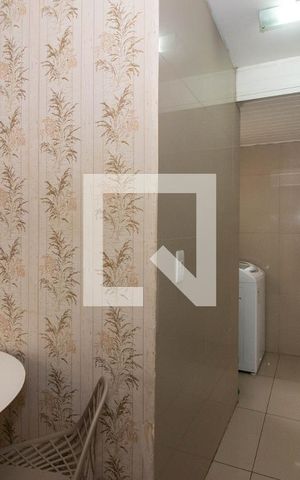 Apartamento à venda com 42m², 2 quartos e 1 vaga Apartamento à venda com 42m², 2 quartos e 1 vagaCozinha e Área de Serviço