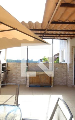 Apartamento para alugar com 177m², 4 quartos e 1 vagaCobertura
