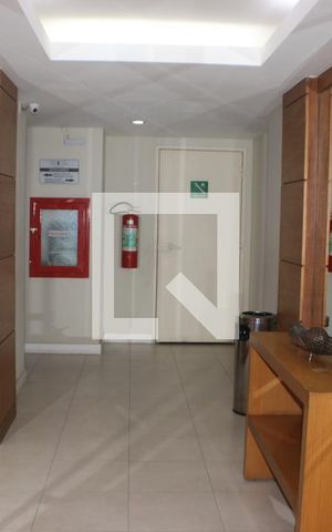 Apartamento à venda com 81m², 2 quartos e 1 vagaHall de entrada