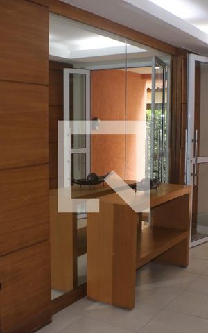 Apartamento à venda com 81m², 2 quartos e 1 vagaHall de entrada