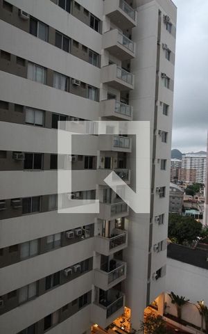 Apartamento à venda com 68m², 2 quartos e 1 vagaVista