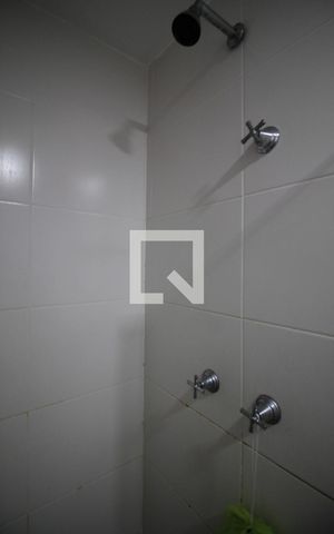 Apartamento à venda com 68m², 2 quartos e 1 vagaBanheiro Social