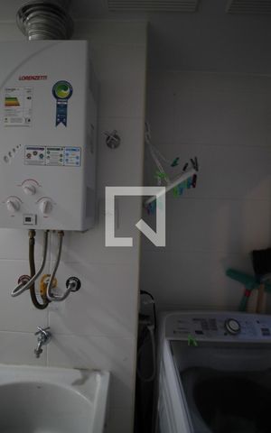 Apartamento à venda com 68m², 2 quartos e 1 vagaÁrea de Serviço