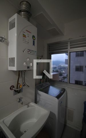 Apartamento à venda com 68m², 2 quartos e 1 vagaÁrea de Serviço