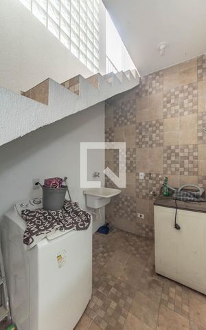 Casa à venda com 34m², 1 quarto e sem vaga Casa à venda com 34m², 1 quarto e sem vagaLavanderia