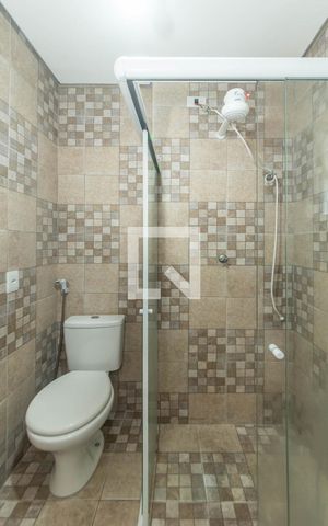 Casa à venda com 34m², 1 quarto e sem vaga Casa à venda com 34m², 1 quarto e sem vagaBanheiro