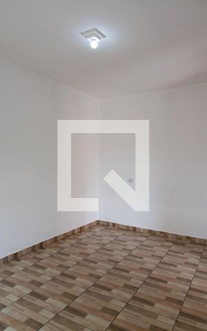 Casa à venda com 20m², 1 quarto e sem vaga Casa à venda com 20m², 1 quarto e sem vagaQuarto