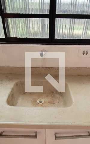 Casa à venda com 20m², 1 quarto e sem vaga Casa à venda com 20m², 1 quarto e sem vagaPia