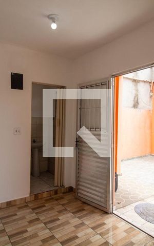 Casa à venda com 20m², 1 quarto e sem vaga Casa à venda com 20m², 1 quarto e sem vagaCozinha