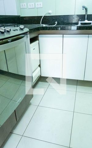 Casa à venda com 300m², 2 quartos e 2 vagas Casa à venda com 300m², 2 quartos e 2 vagasCozinha