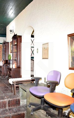 Casa para alugar com 385m², 4 quartos e 3 vagasCorredor