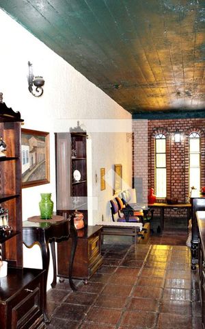 Casa para alugar com 385m², 4 quartos e 3 vagasCorredor
