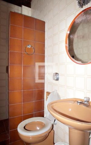 Casa para alugar com 385m², 4 quartos e 3 vagasBanheiro de Serviço