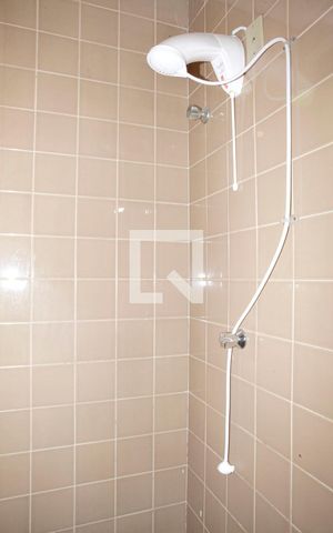 Casa para alugar com 385m², 4 quartos e 3 vagasBanheiro 1