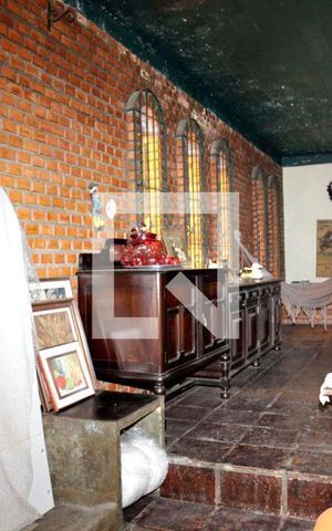 Casa para alugar com 385m², 4 quartos e 3 vagasCorredor